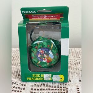 Vintage NOMA Christmas tree ornament plug in || Not tested || Christmas carols